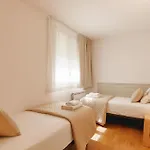Bravissimo Cort Reial 4b Duplex, Monthly Apartment Girona