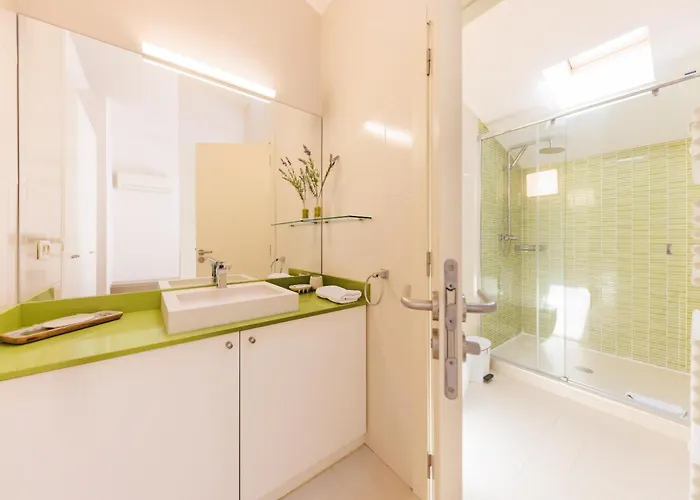 Bravissimo Cort Reial 4b Duplex, Monthly شقة