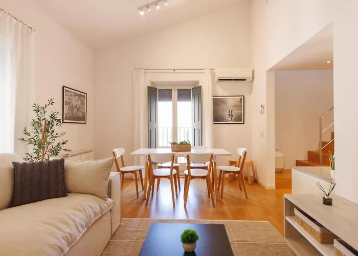 شقة Bravissimo Cort Reial 4b Duplex, Monthly